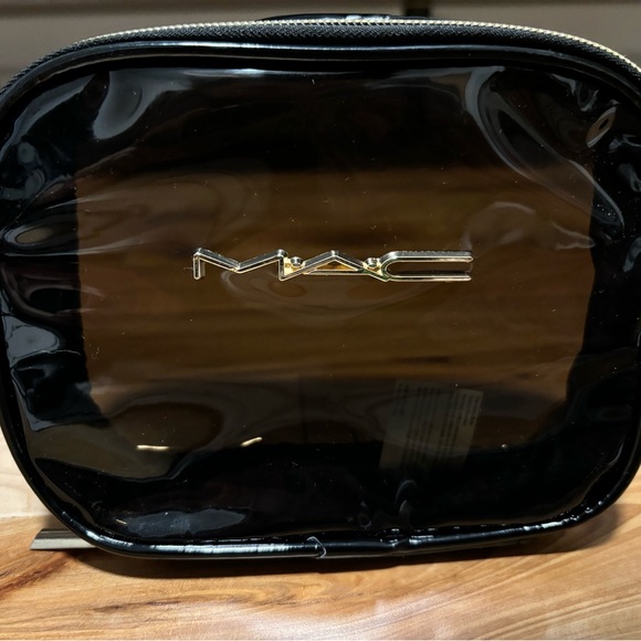 MAC bundle! 3 items for $10 😍 - Picture 2 of 4